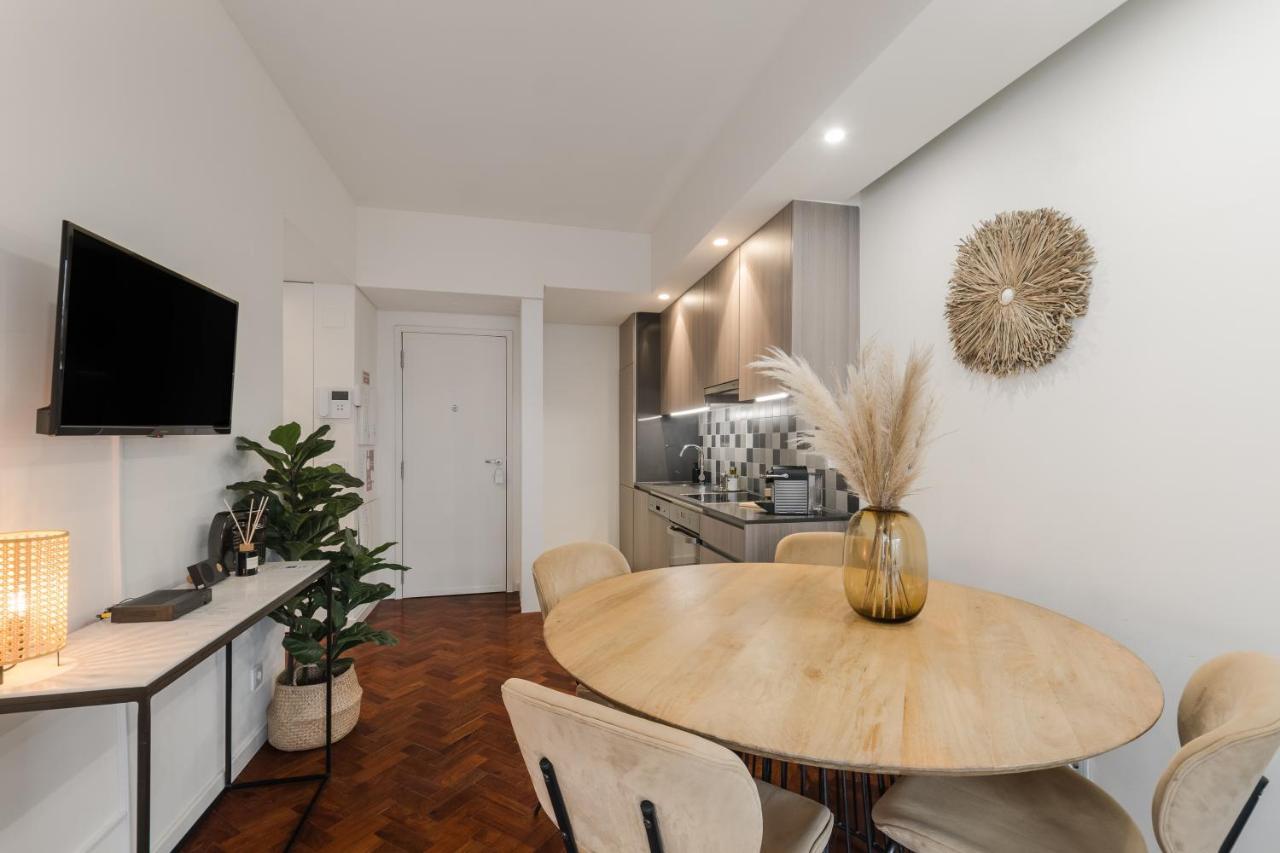 Casa Boma Lisboa - Brighting Apartment With Spacious Terrace - Alvalade III Экстерьер фото